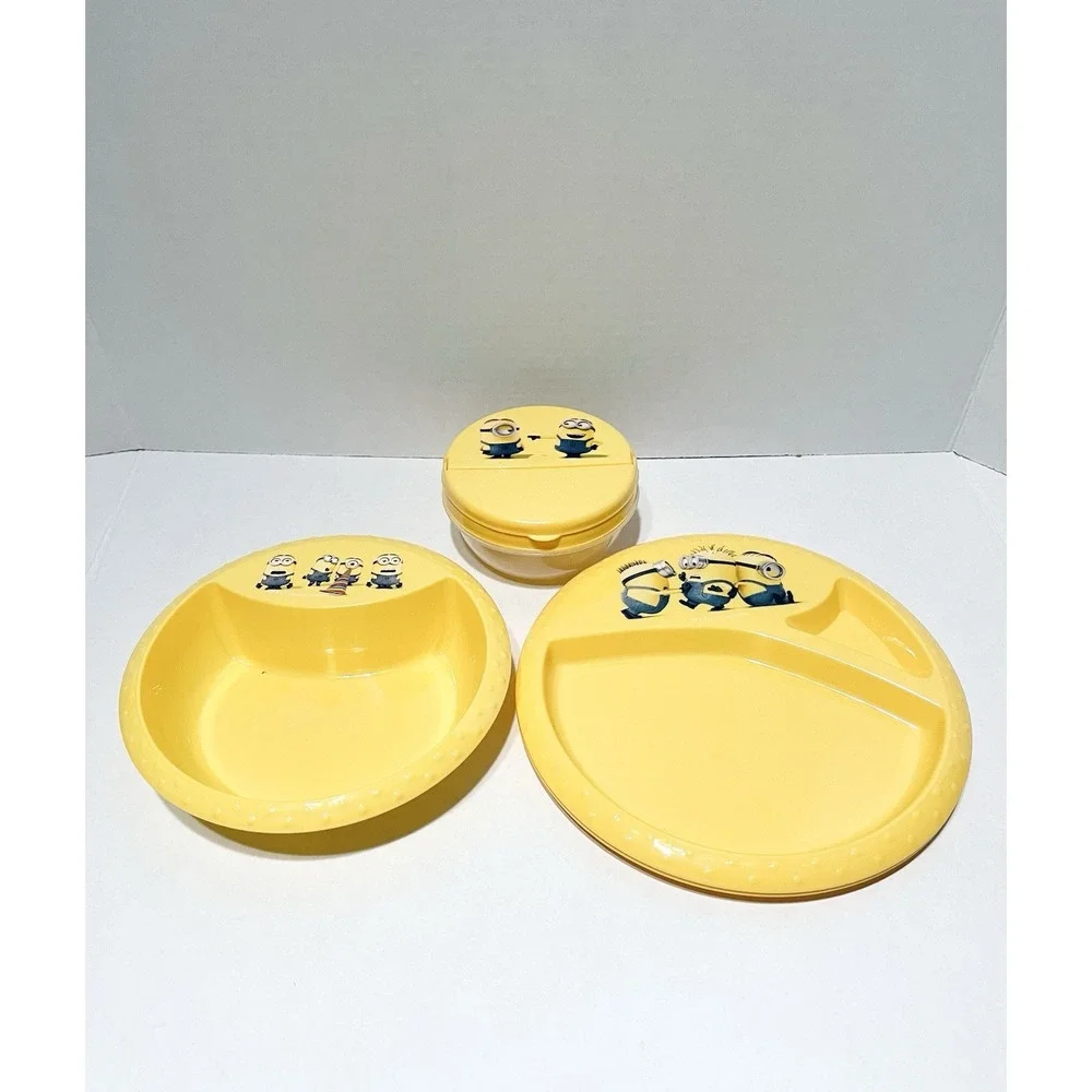 Mealtime 'Despicable Me' Minions Yellow Plate Flatware & Container